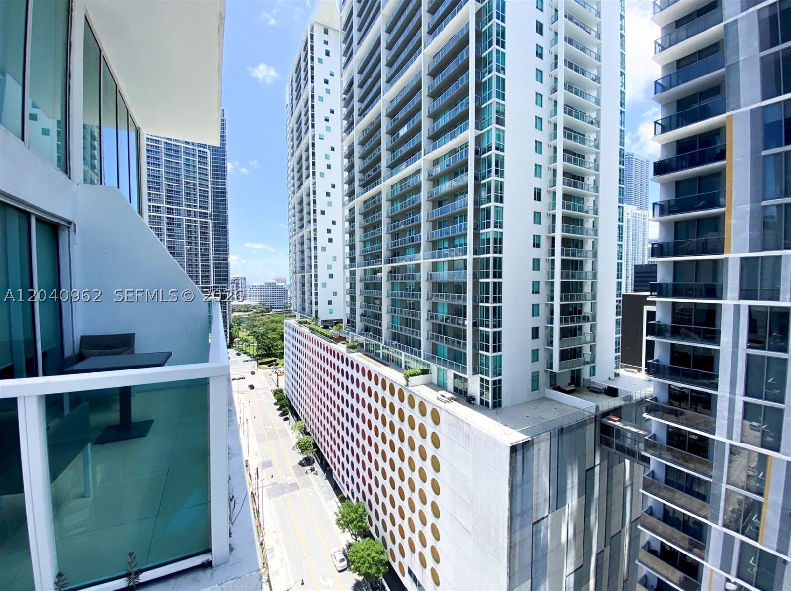 41 SE 5th St 1006