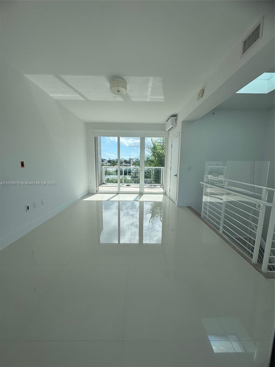 BAY HARBOR ISLAND - Residential Lease