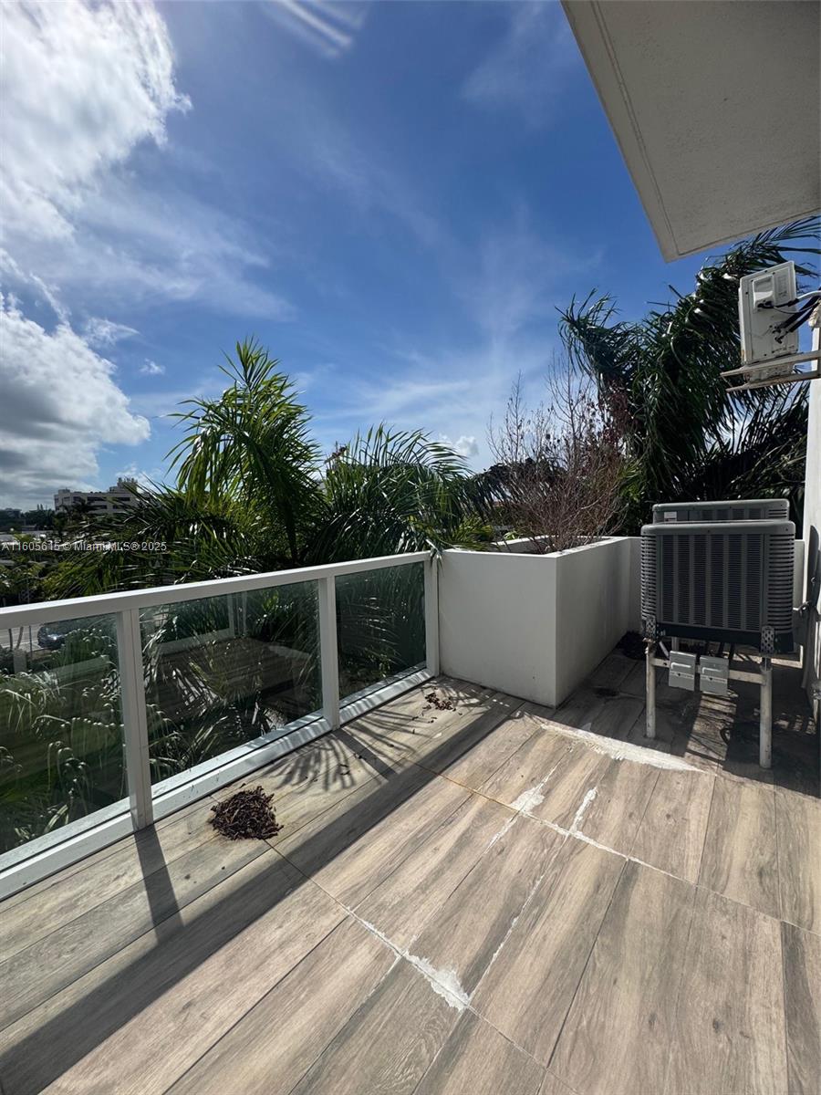 BAY HARBOR ISLAND - Residential Lease