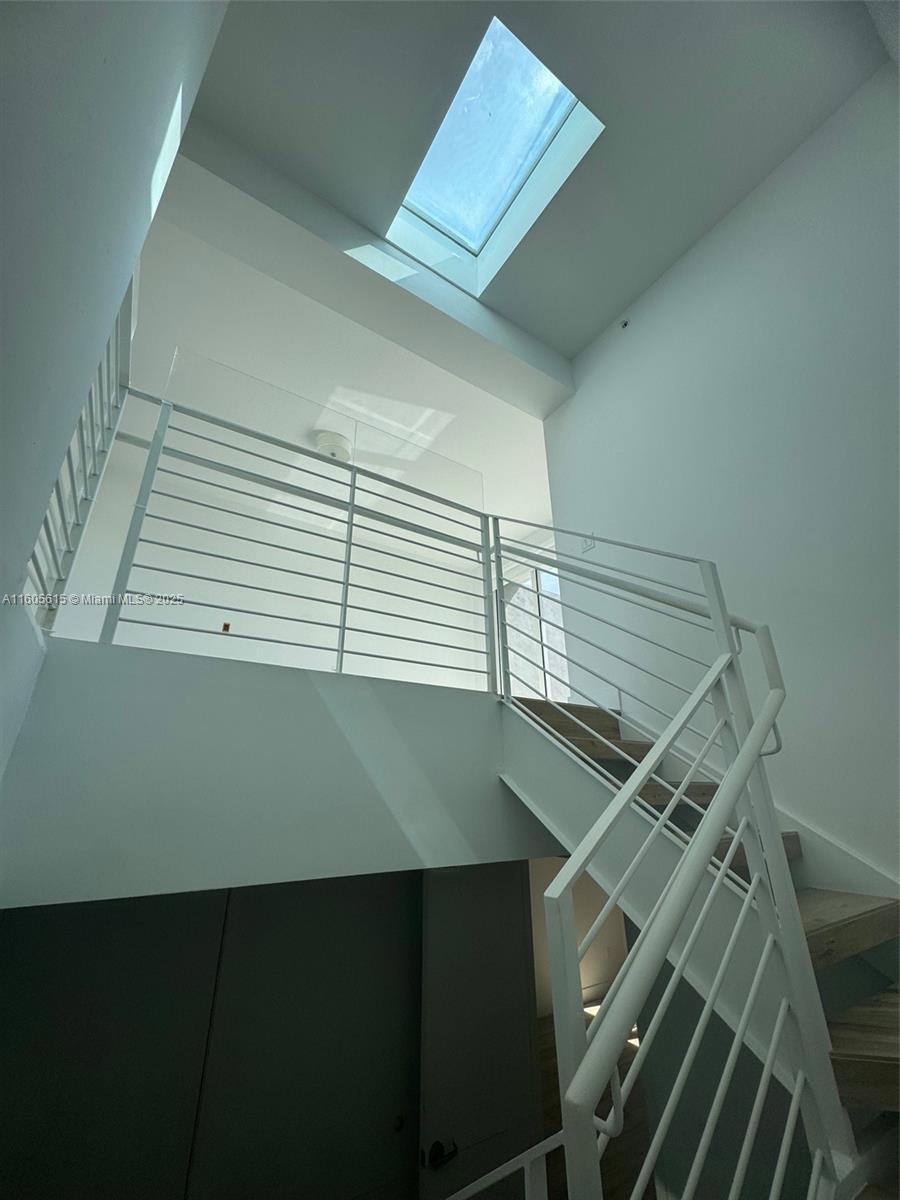 BAY HARBOR ISLAND - Residential Lease