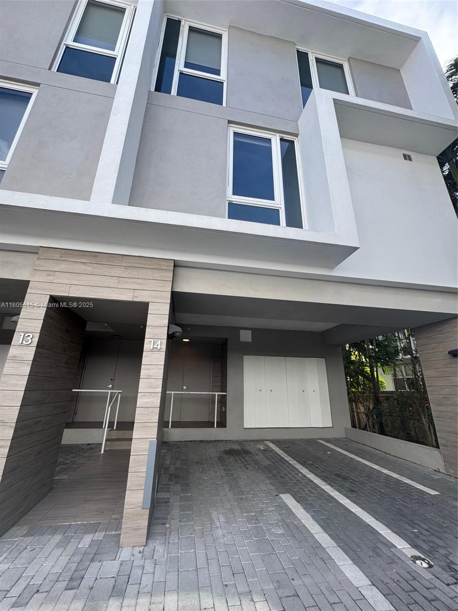 BAY HARBOR ISLAND - Residential Lease