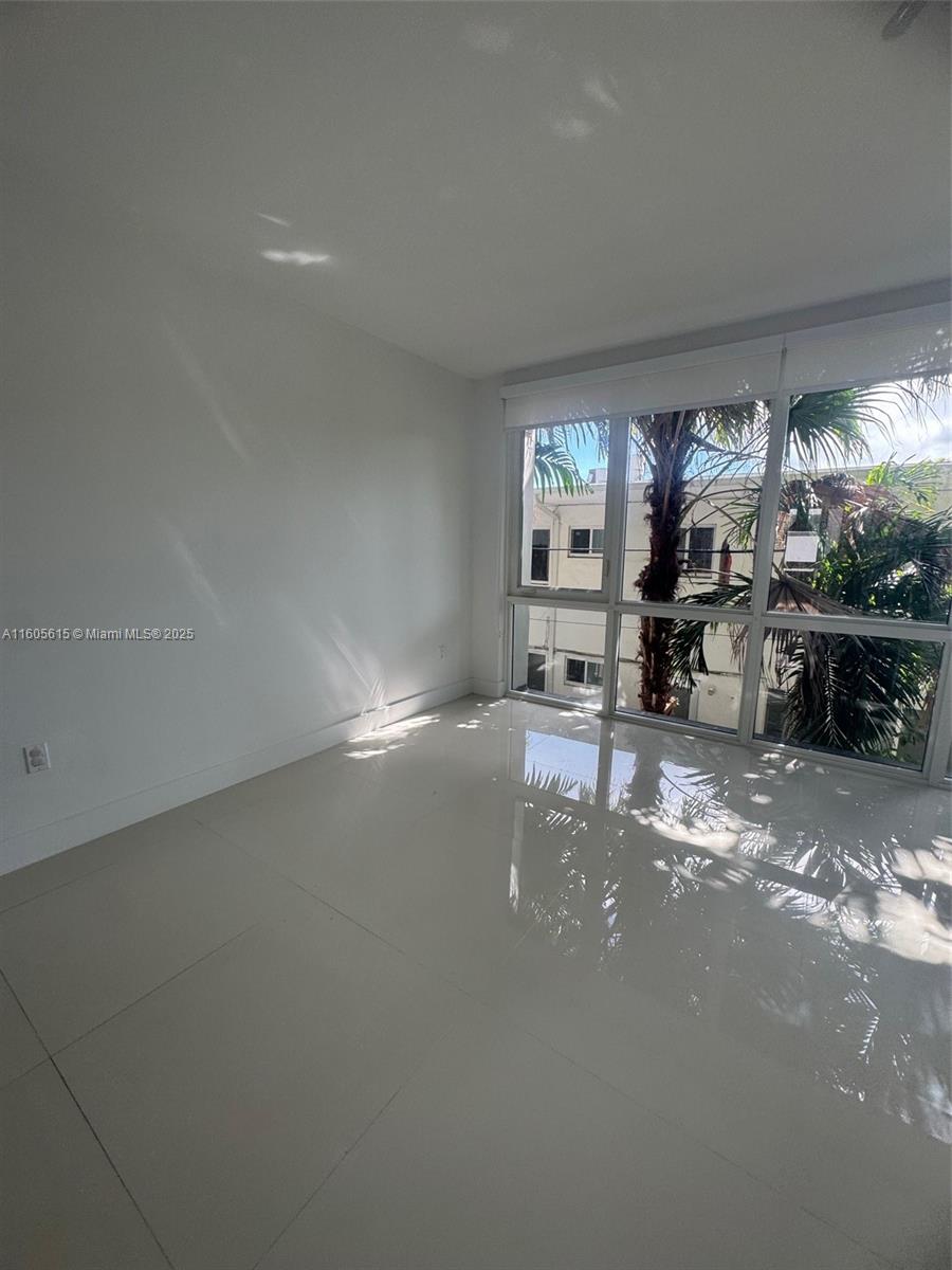 BAY HARBOR ISLAND - Residential Lease