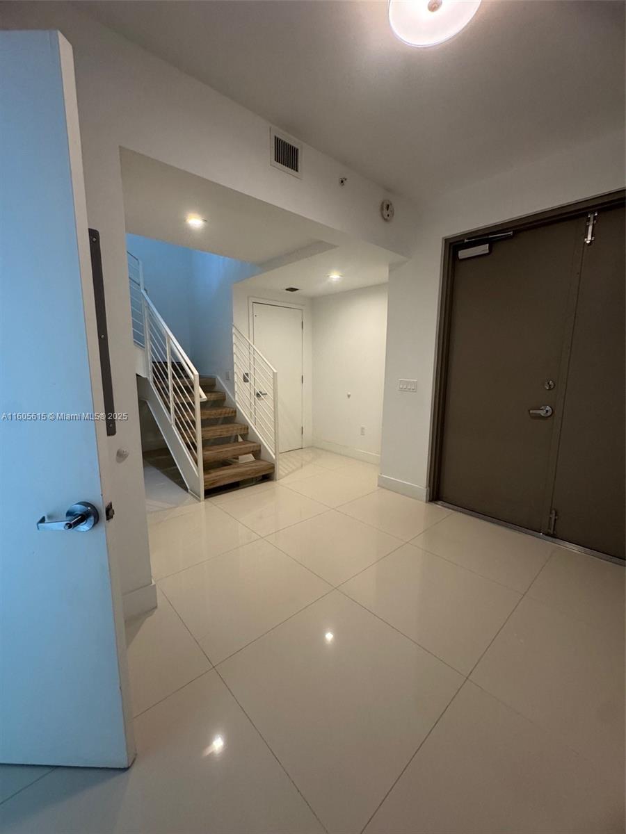 BAY HARBOR ISLAND - Residential Lease