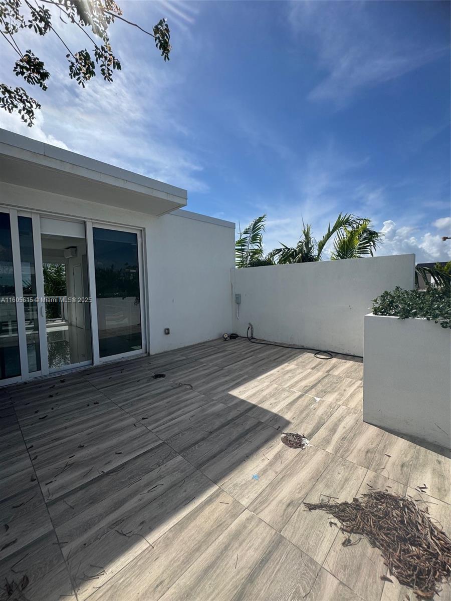 BAY HARBOR ISLAND - Residential Lease