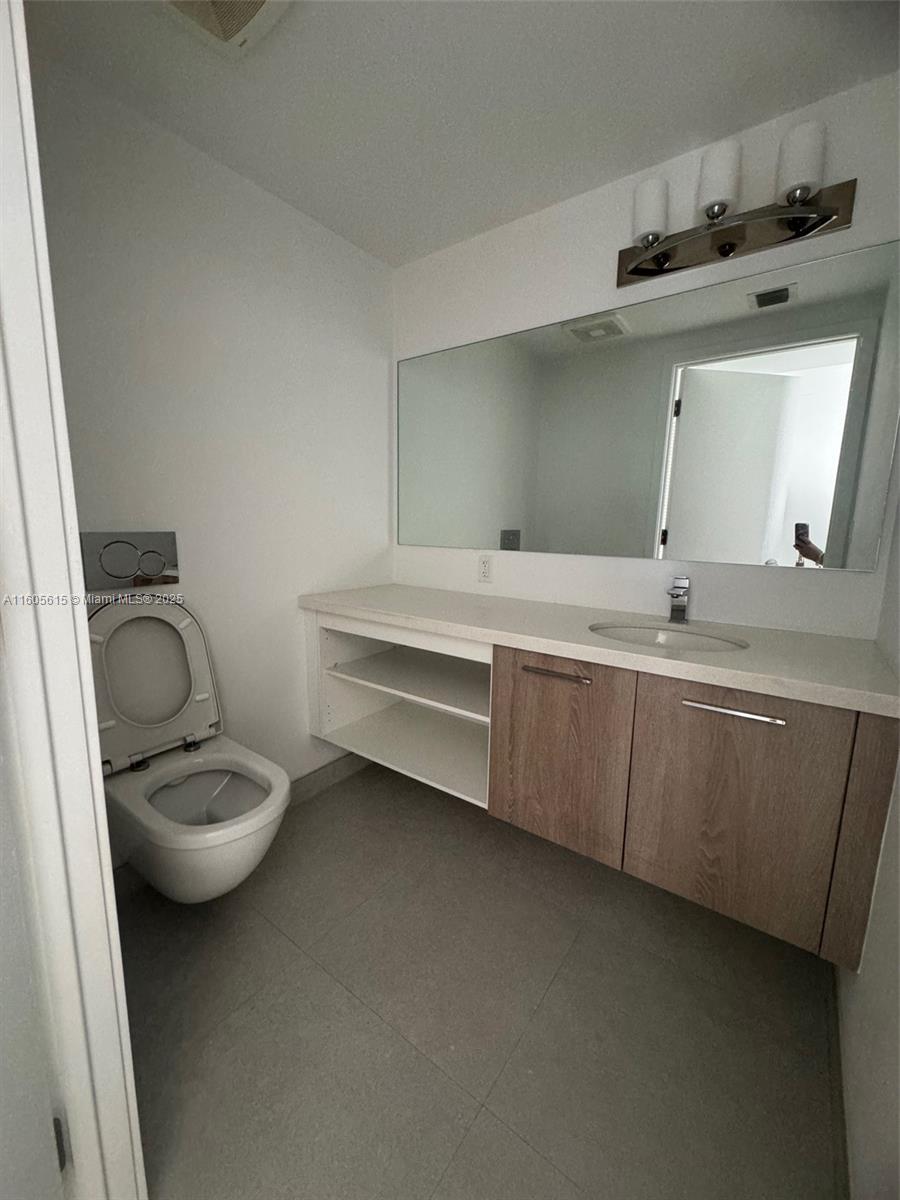 BAY HARBOR ISLAND - Residential Lease