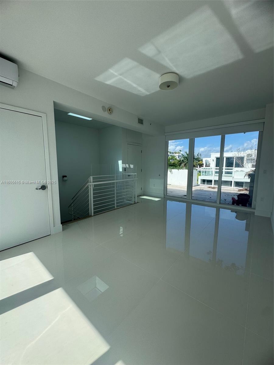 BAY HARBOR ISLAND - Residential Lease