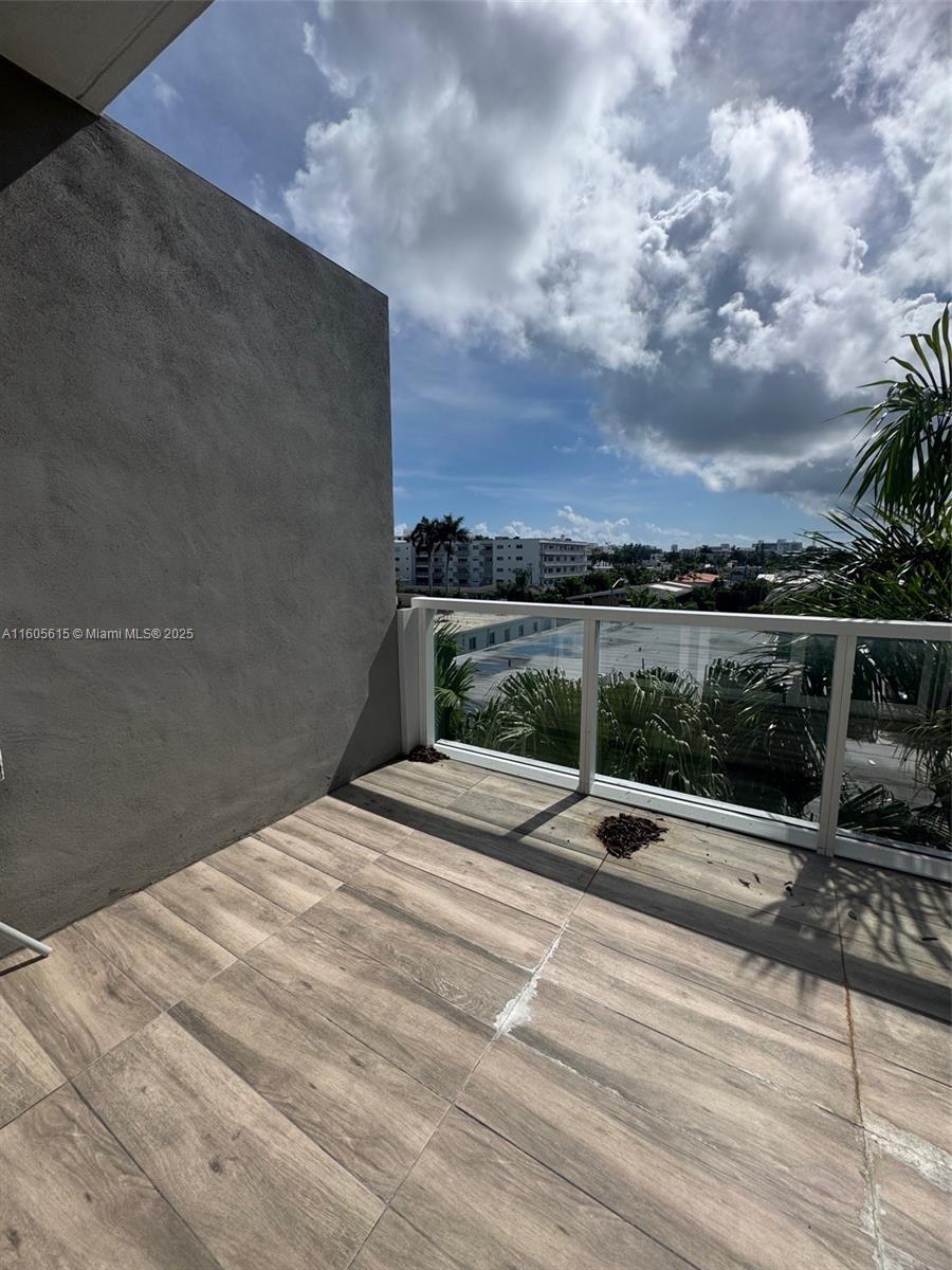 BAY HARBOR ISLAND - Residential Lease
