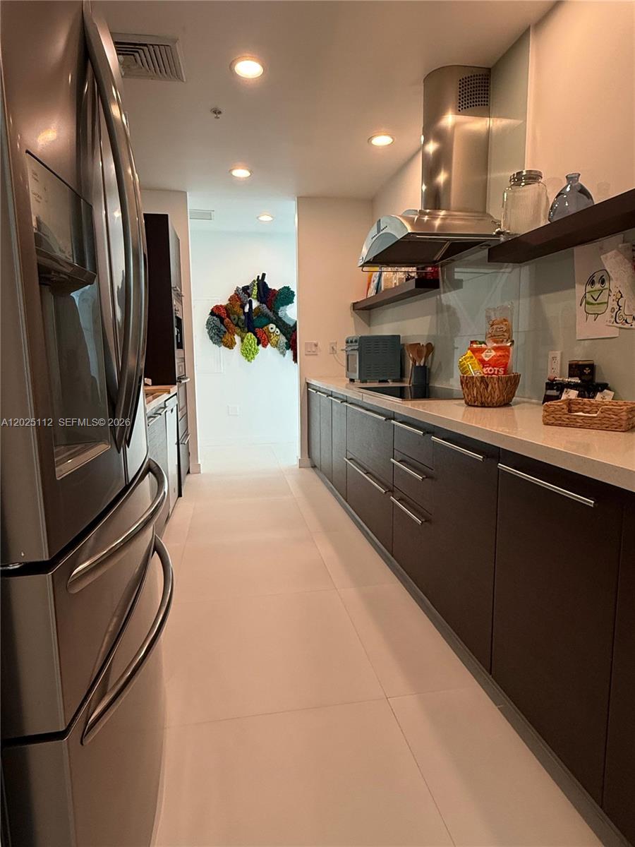 ELOQUENCE ON THE BAY COND - Residential