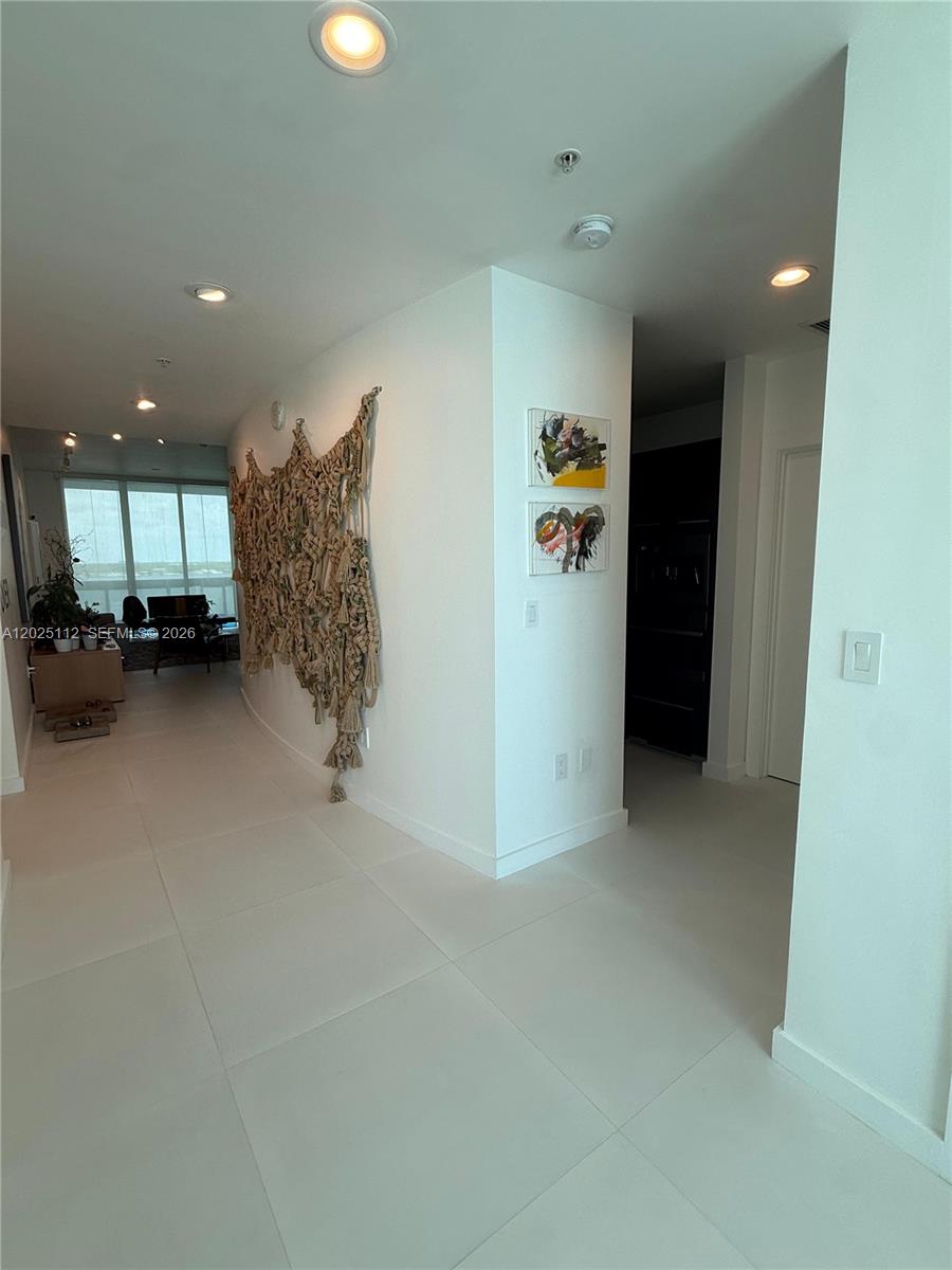7928 East Dr 904