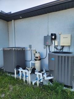 PORT LaBELLE UNIT 6 - Residential