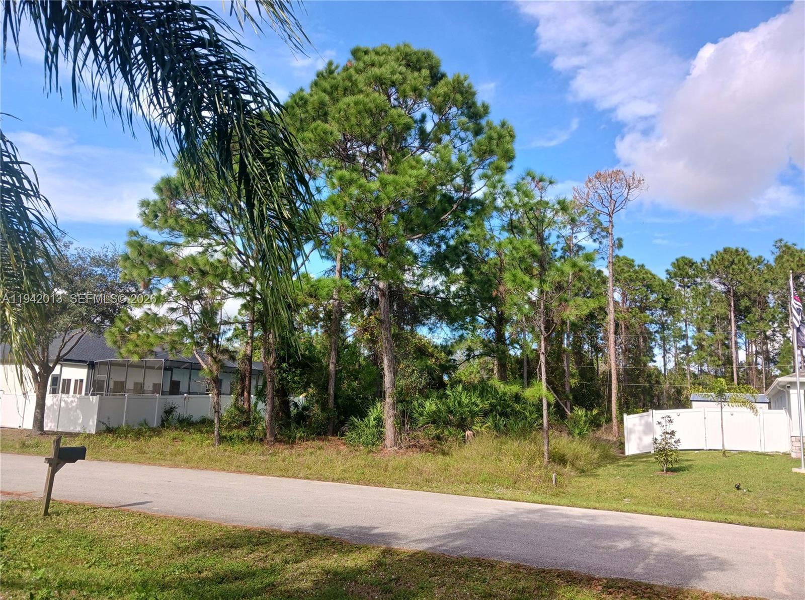 PORT MALABAR UNIT 19 - Land