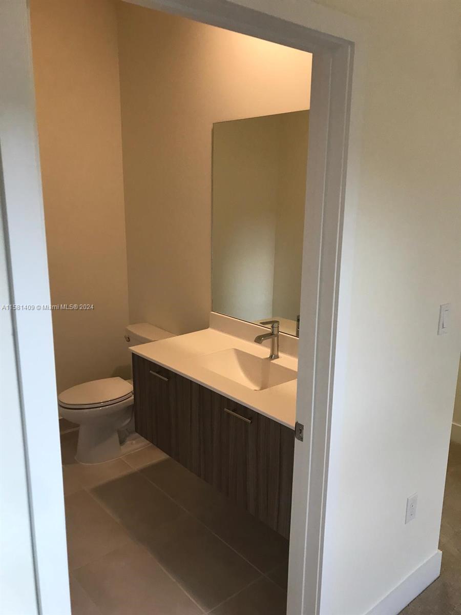 GRAND BAY SOUTH VILLAS - Residential Lease