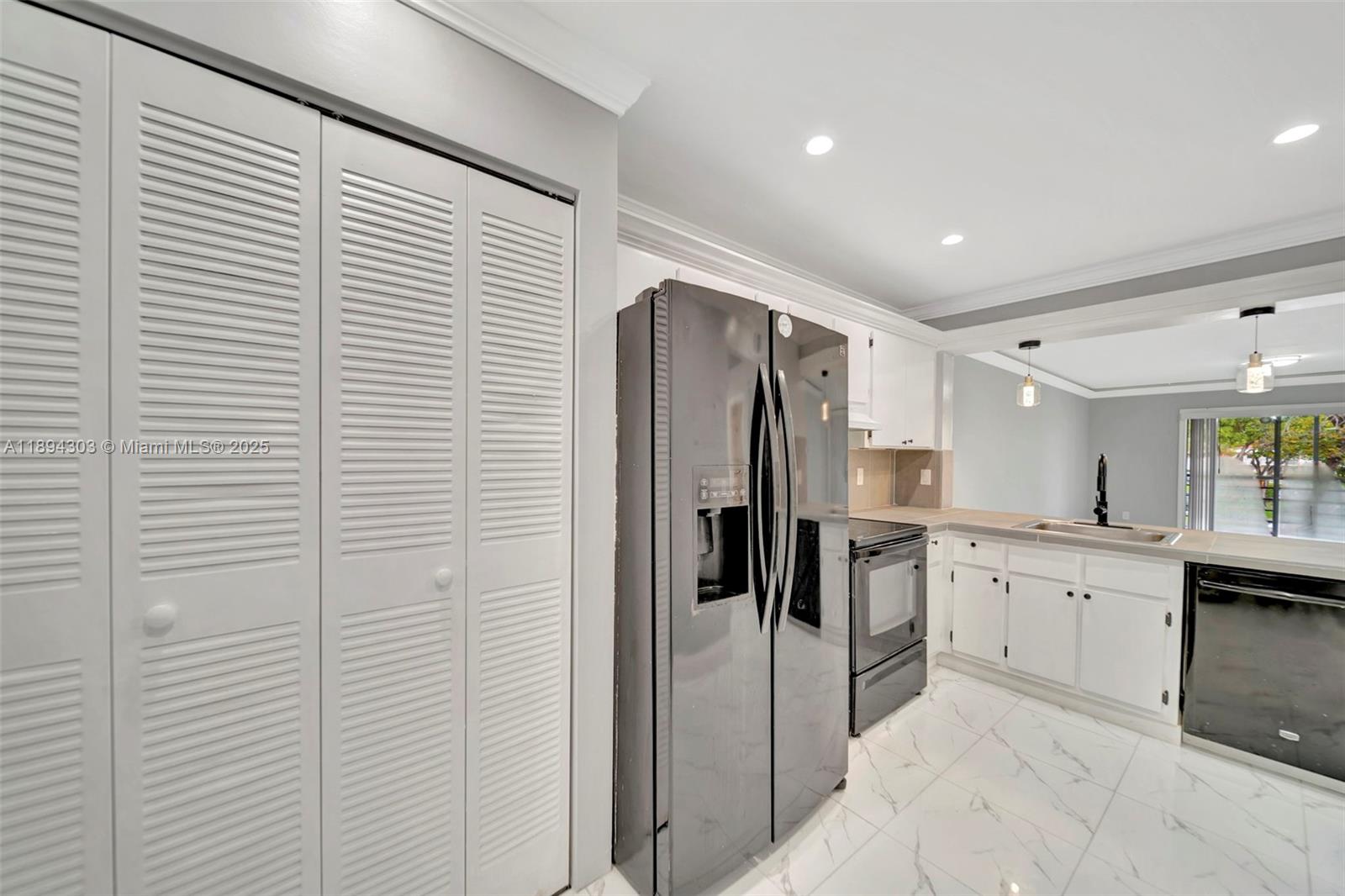 MONTEREY ONE CONDO - Residential