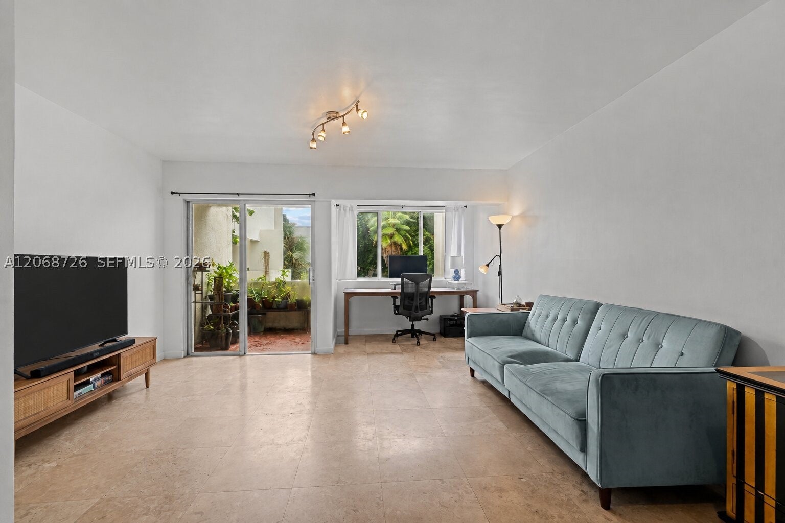 1914 SW 17th Ave 24, Miami FL 33145
