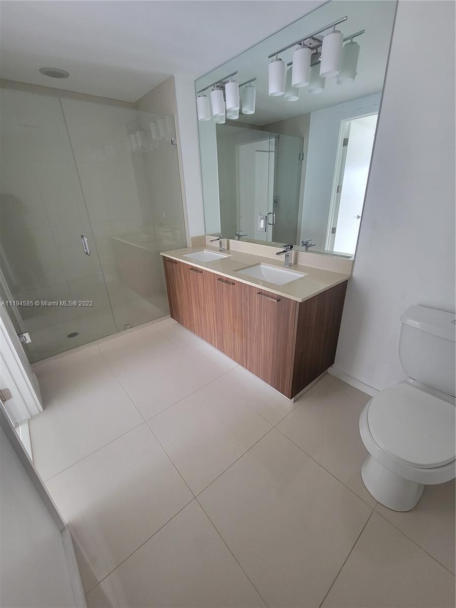 5252 PASEO CONDO - Residential Lease