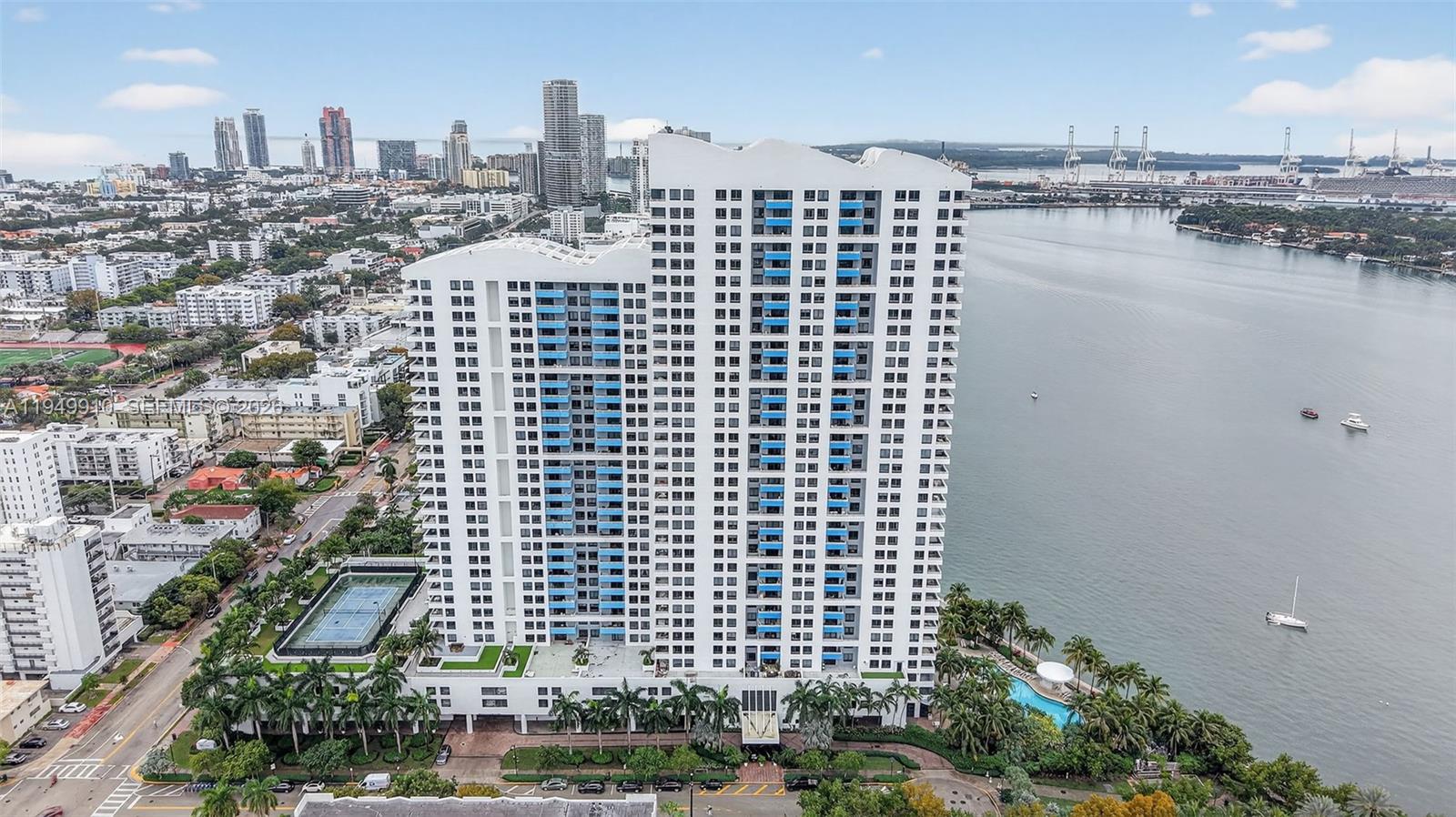 THE WAVERLY AT SOUTH BEAC - Residential