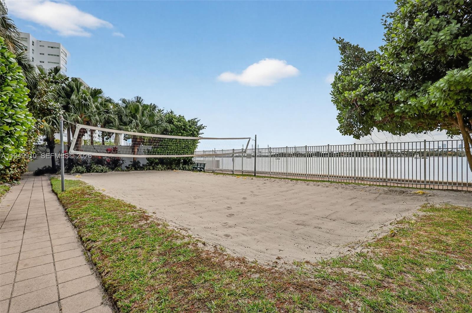 THE WAVERLY AT SOUTH BEAC - Residential