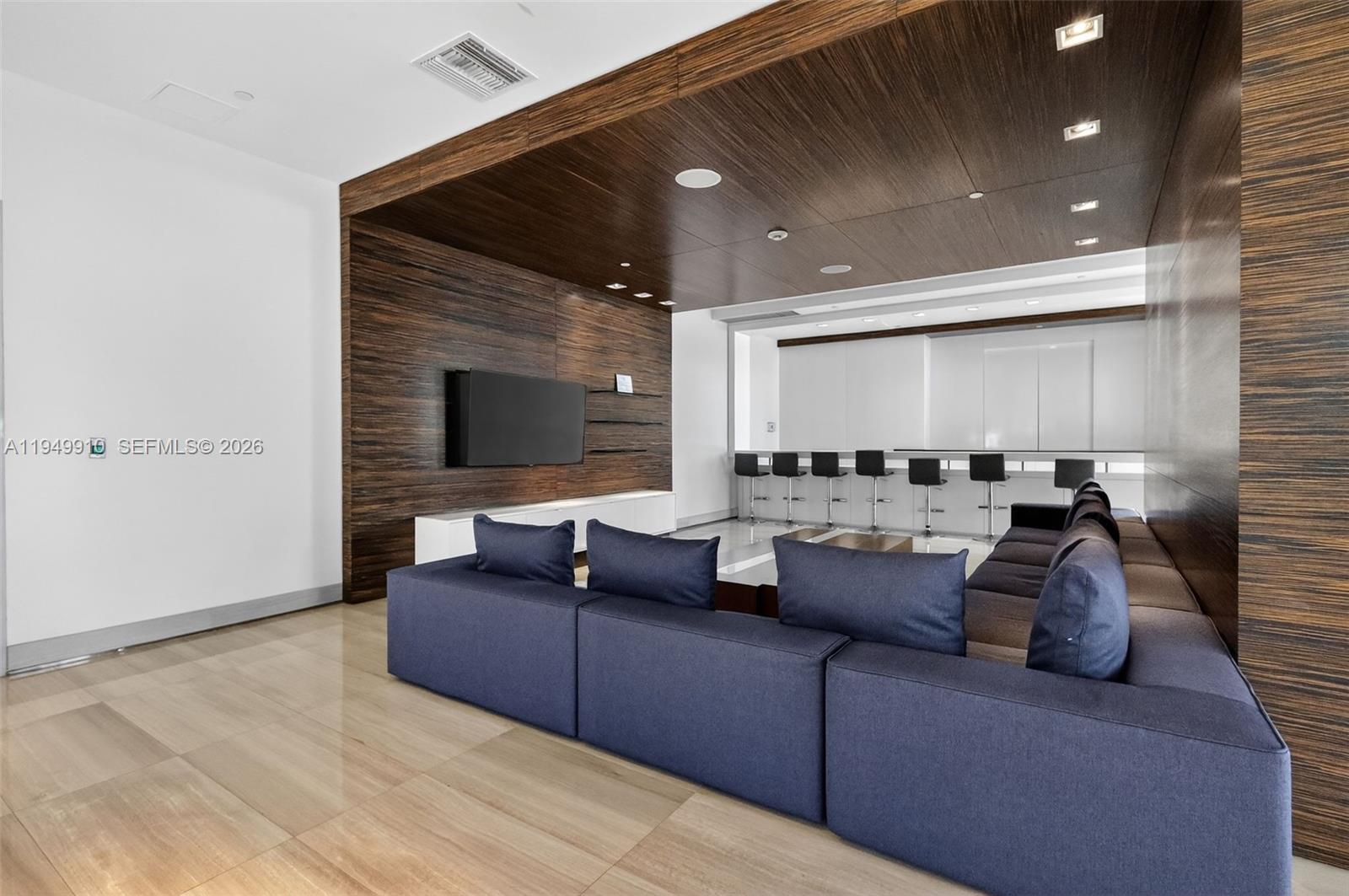 THE WAVERLY AT SOUTH BEAC - Residential