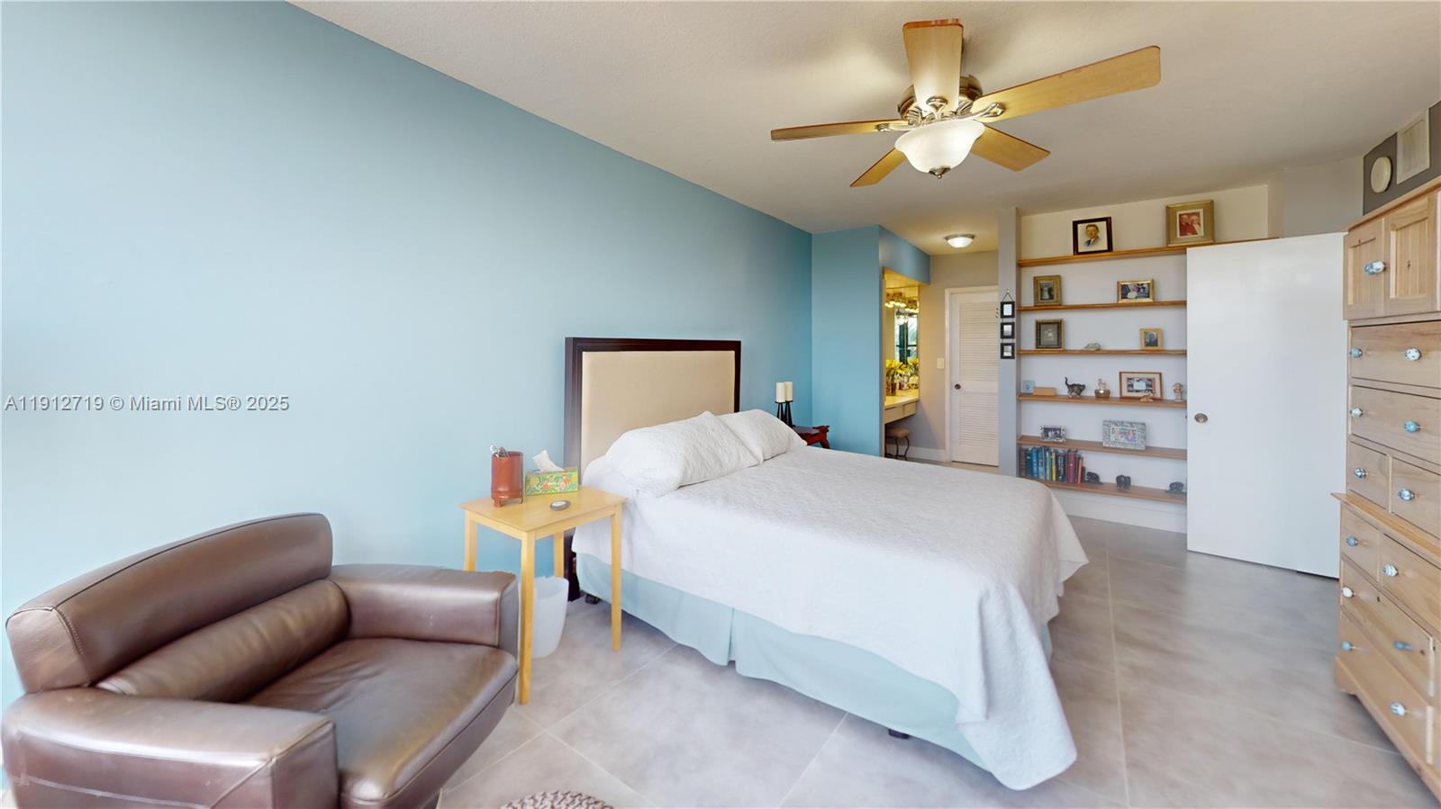 OLYMPUS CONDO - Residential