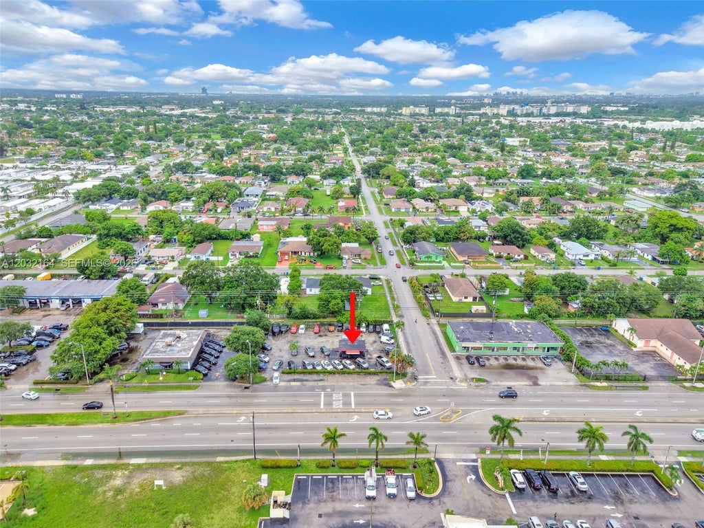 Photo of 4601 W Hallandale Beach Blvd, Hollywood, FL 33023 (MLS # A12032164)
