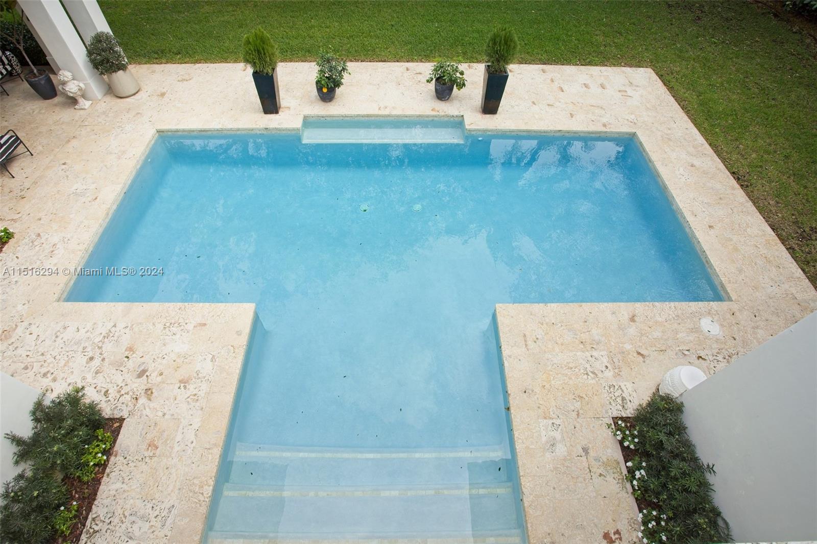 HIGH PINES REV PLAT OF 2N - Residential