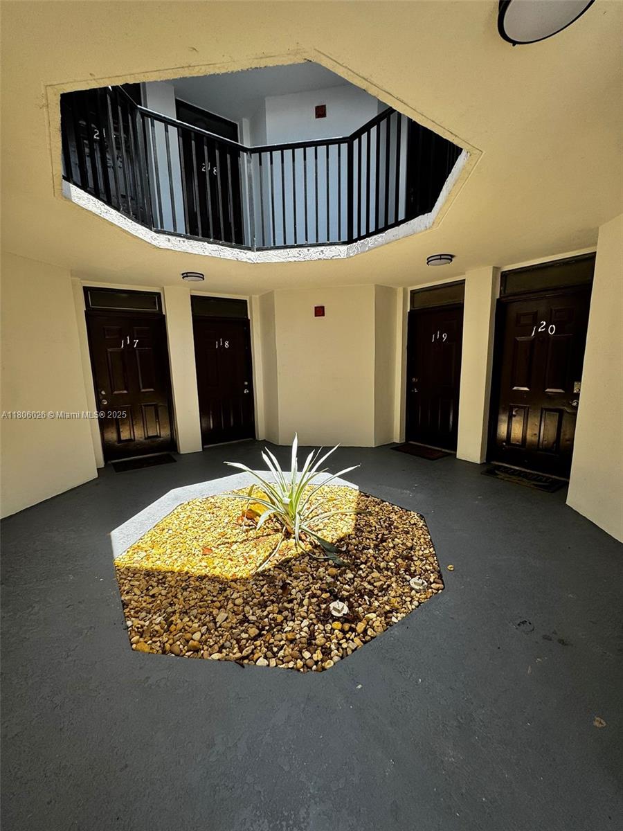 Property for Sale at 216 Lake Pointe Dr 120, Oakland Park, Miami-Dade County, Florida - Bedrooms: 2 
Bathrooms: 2  - $187,000