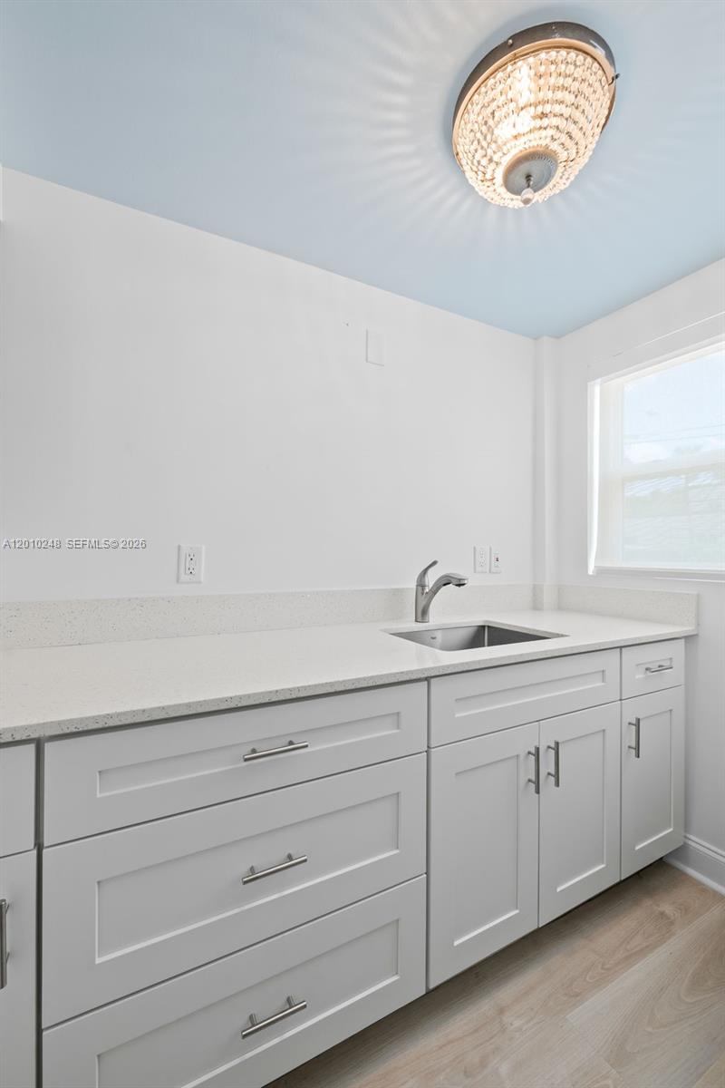 HOLLYWOOD BEACH - Residential