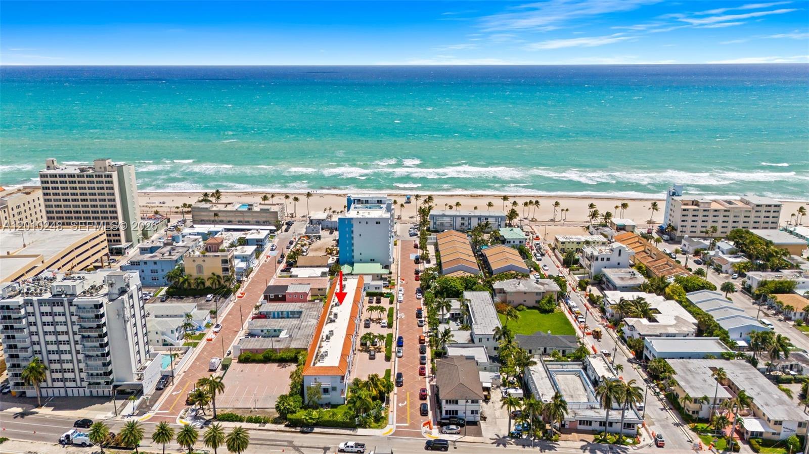 HOLLYWOOD BEACH - Residential