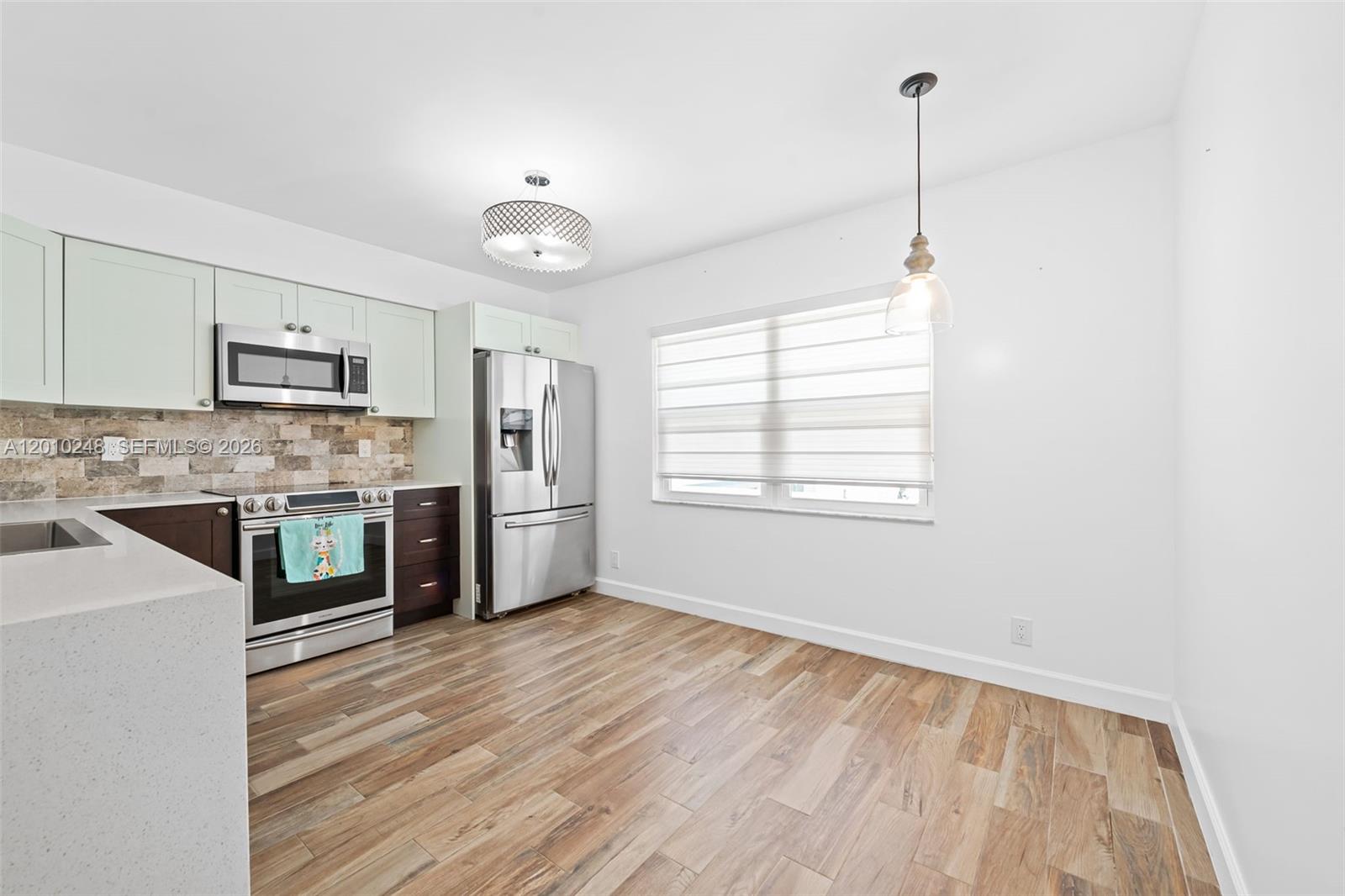 HOLLYWOOD BEACH - Residential