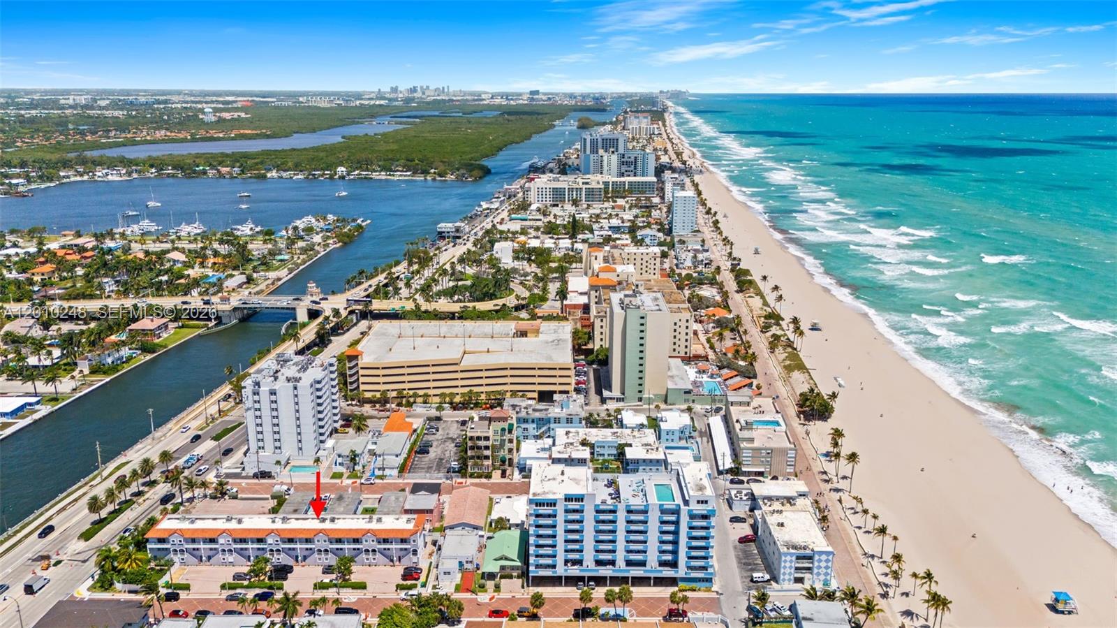 HOLLYWOOD BEACH - Residential