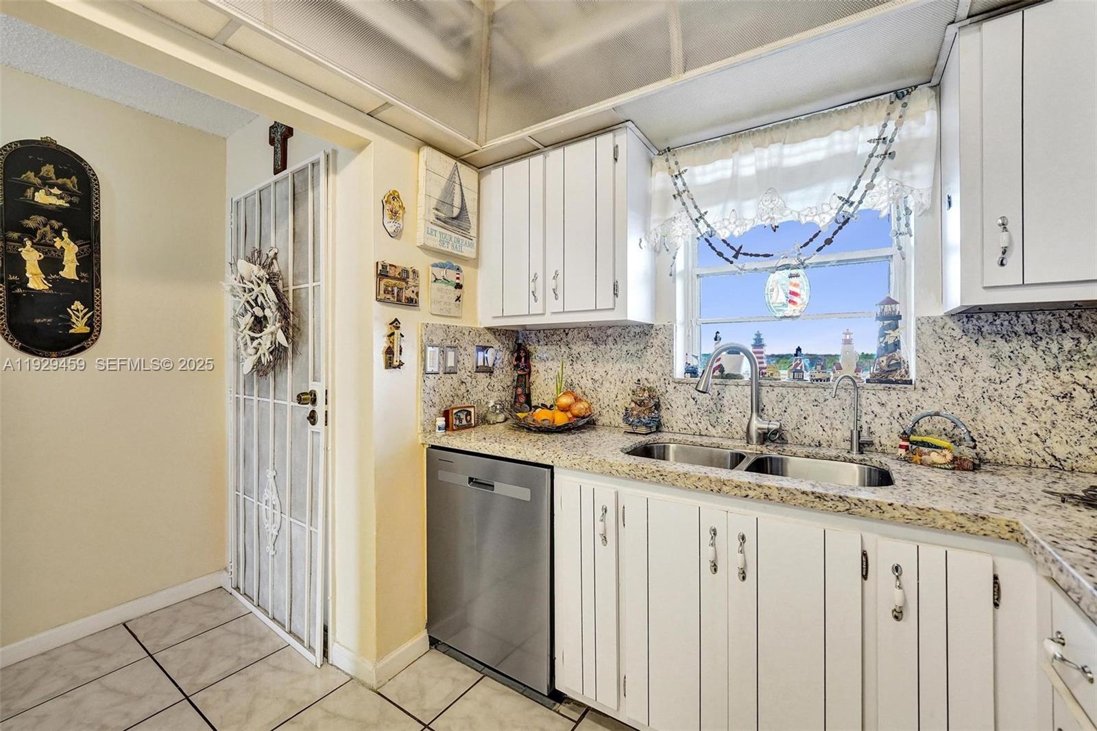 GREENS OF INVERRARY PHASE - Residential