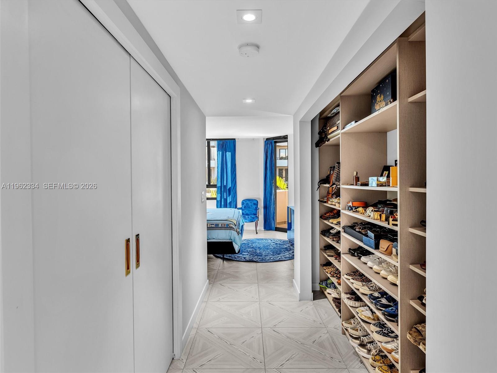 KEY COLONY NO 4 CONDO - Residential Lease