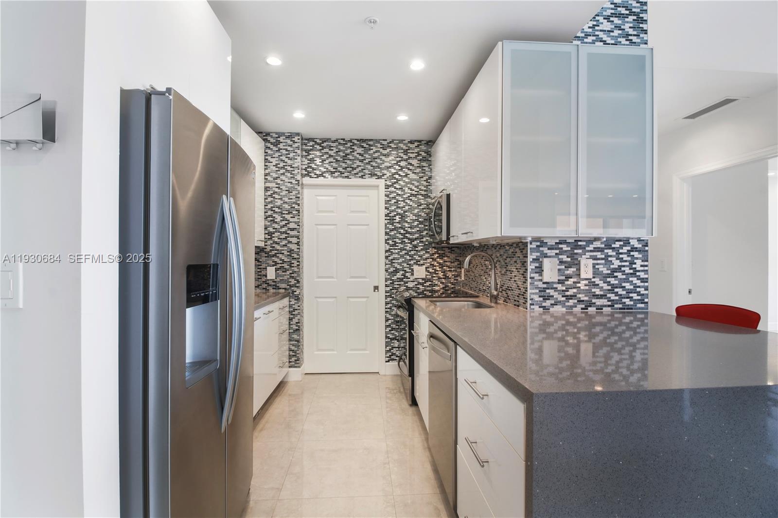 NEVIS CONDO - Residential