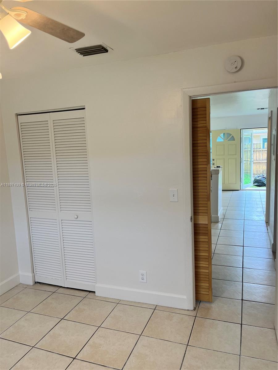 CANAL GROVES - Residential Lease