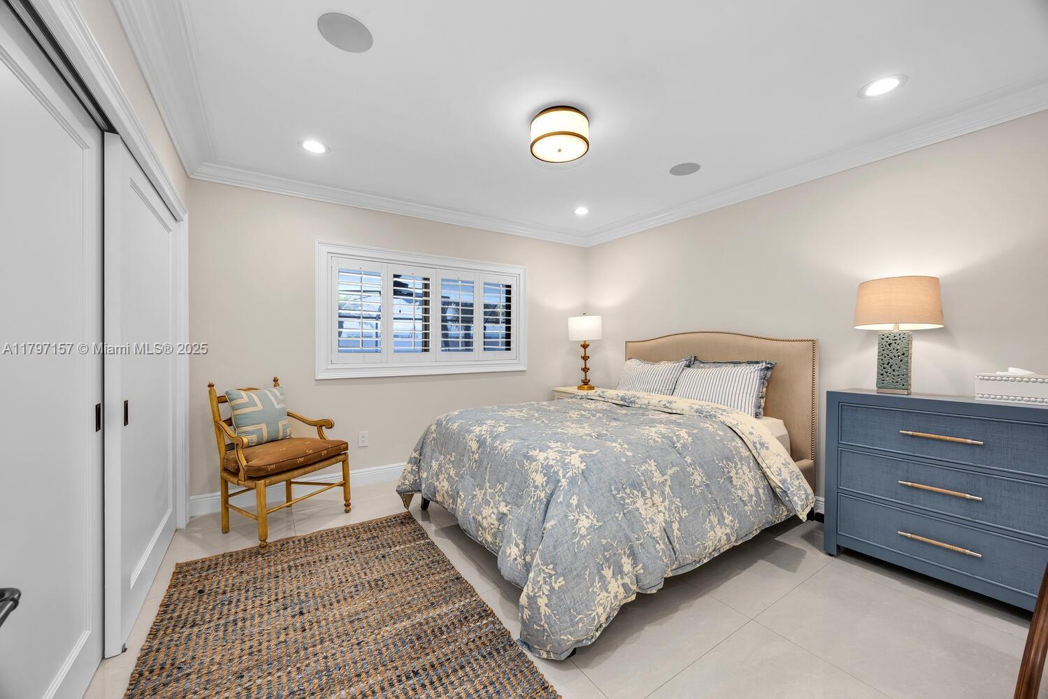 CLINTON GROVE ESTS - Residential