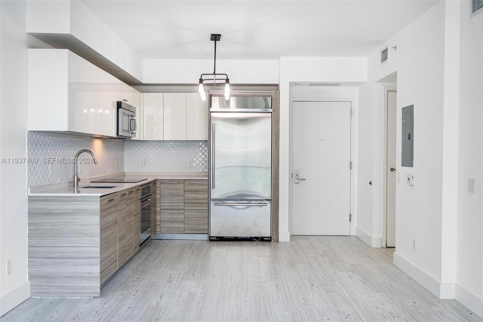 BRICKELLHOUSE CONDO - Residential