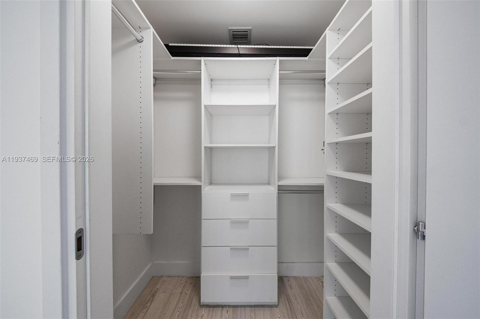 BRICKELLHOUSE CONDO - Residential