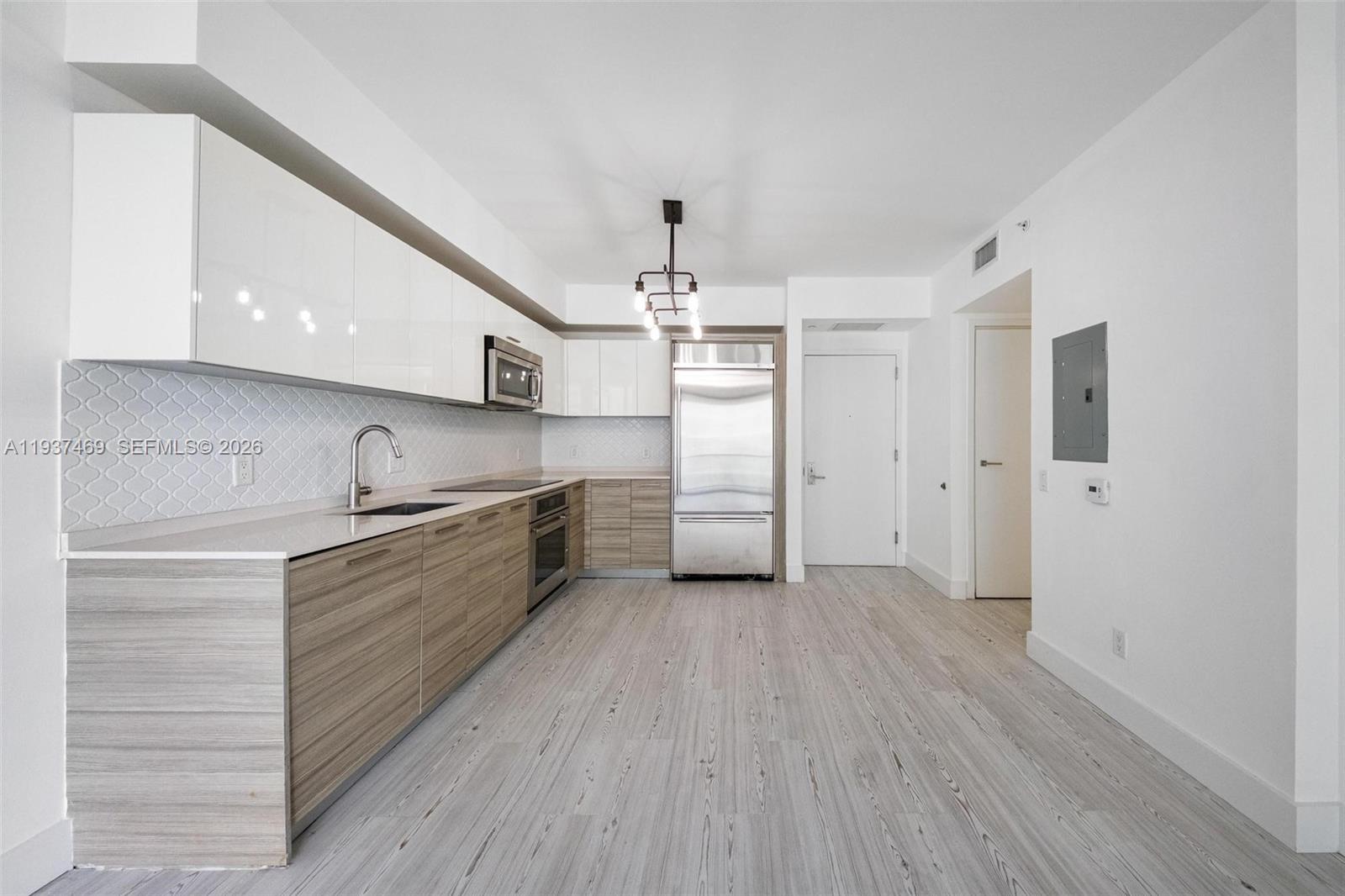 BRICKELLHOUSE CONDO - Residential