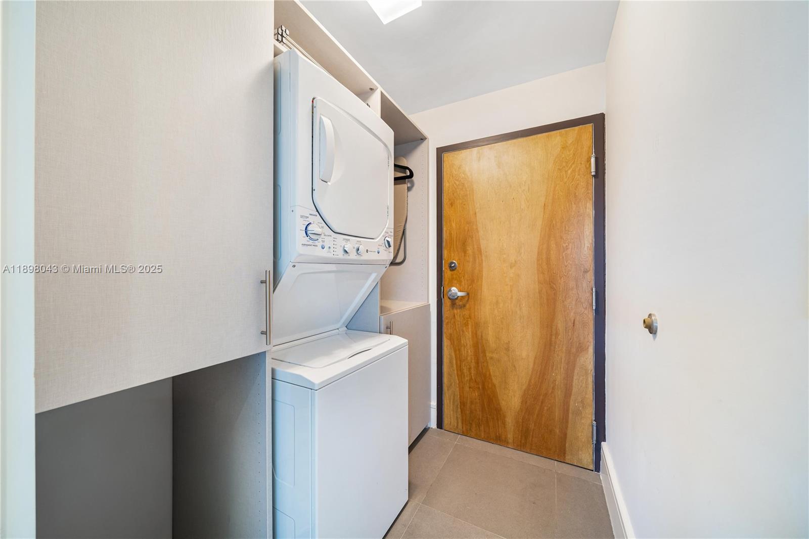 ARTEPARK NORTH CONDO - Residential