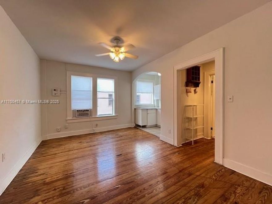 Art deco condo, studio, All remodeled 2023 ,wood floor, new ac, new kitchen,  investors welcome, close to the beaches, malls and supermarket, street parking ,laundry share.Welcome redevelopment or major renovation.