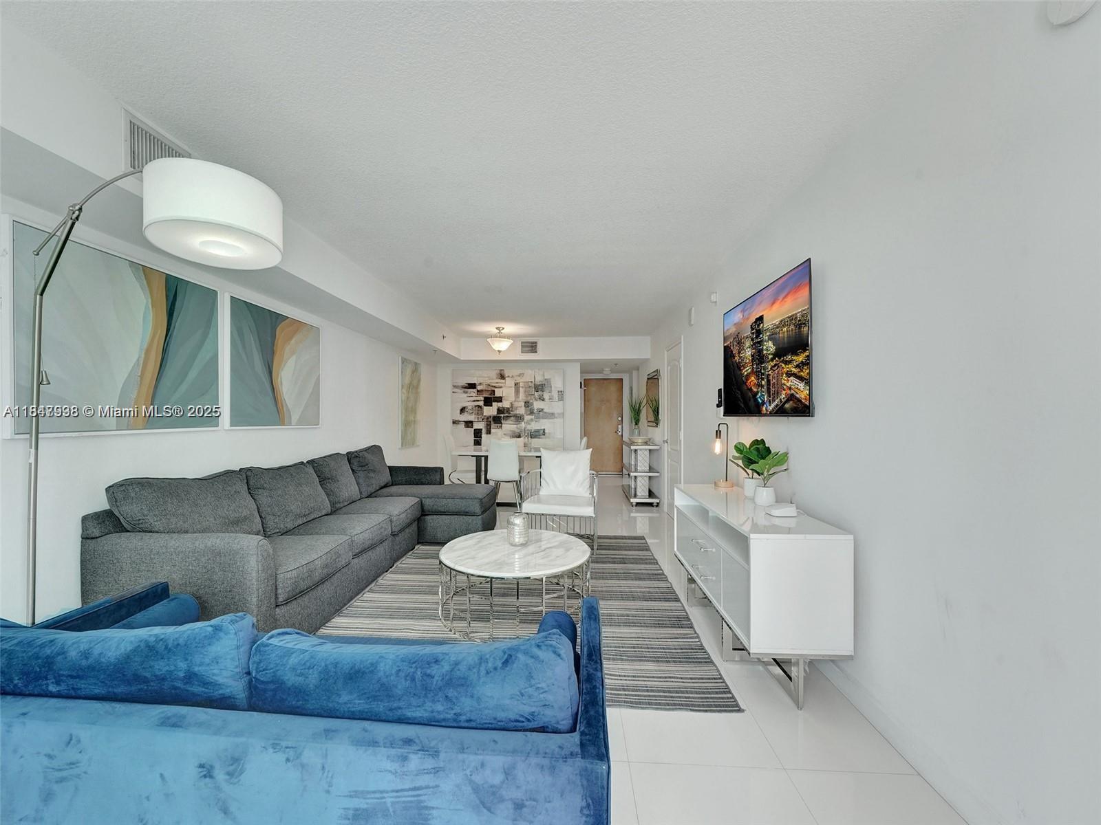 1200 Brickell Bay Dr 3309