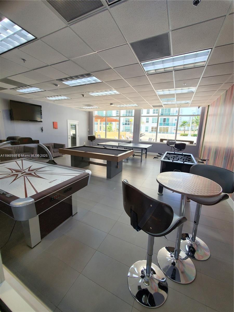 THE CLUB AT BRICKELL BAY - Residential