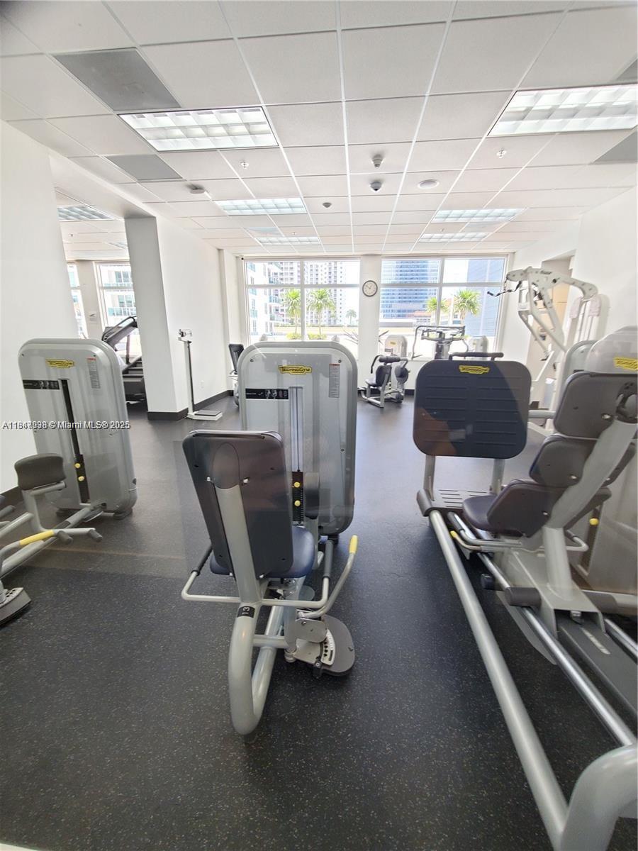 THE CLUB AT BRICKELL BAY - Residential