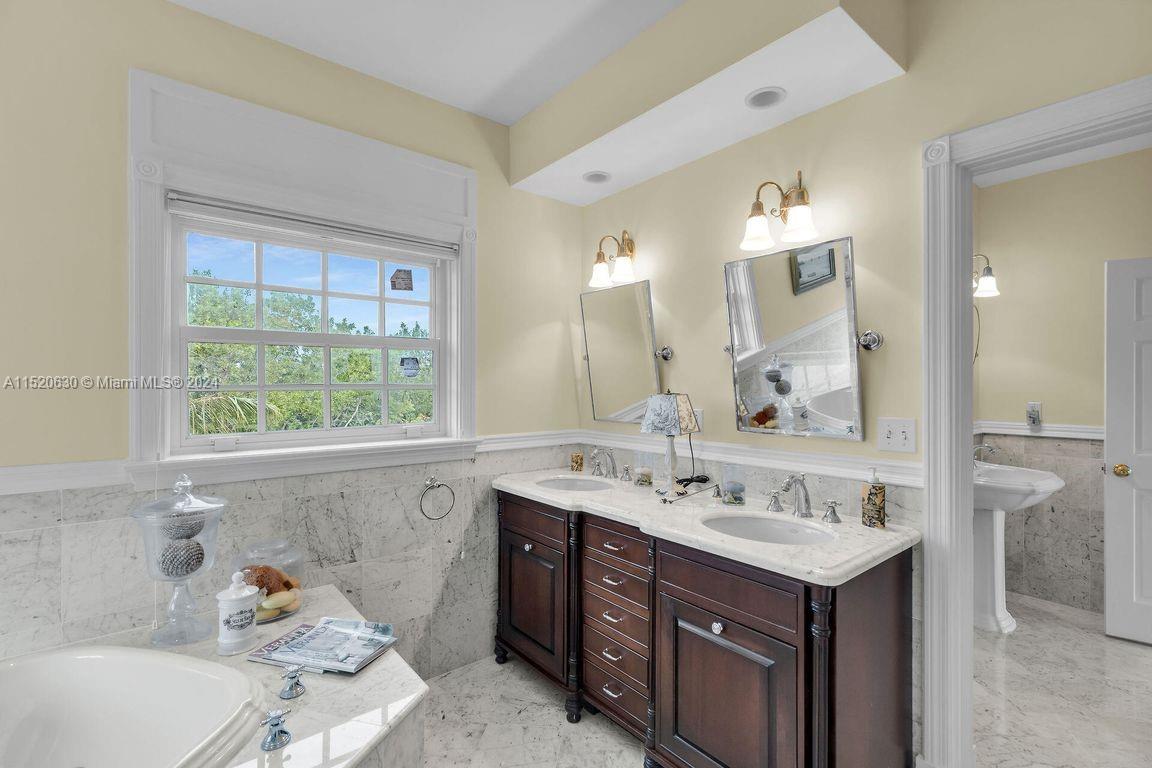 Plant Beach - Residential