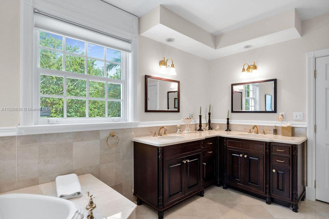 Plant Beach - Residential