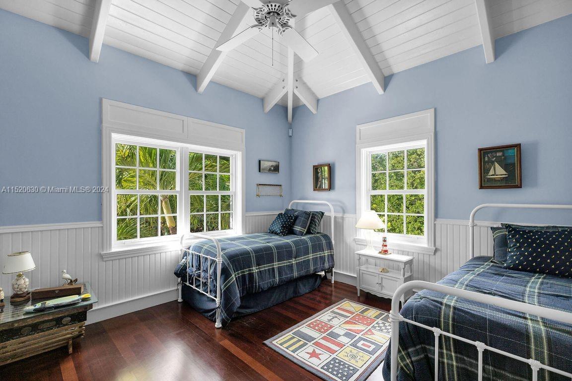 Plant Beach - Residential