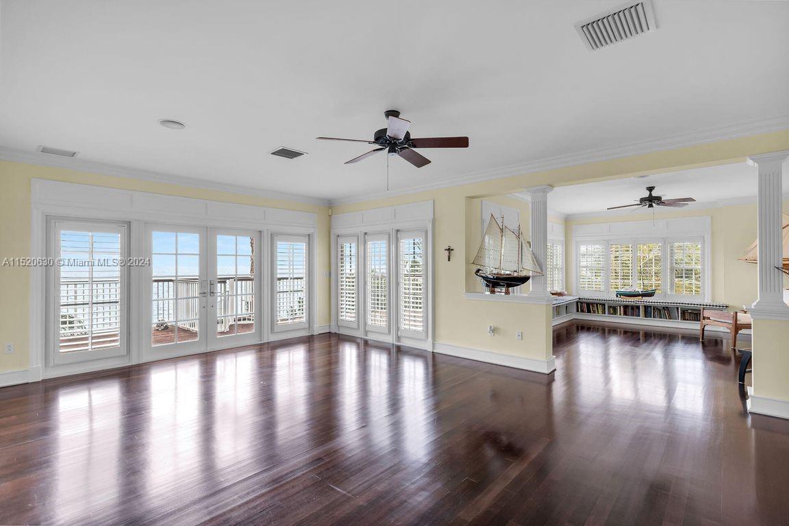 Plant Beach - Residential