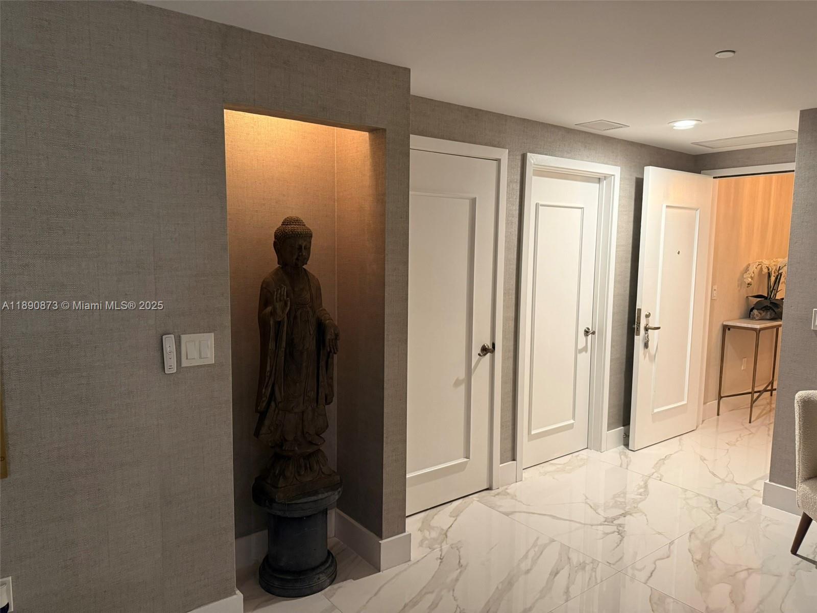 THE HARBOUR SOUTH CONDO - Residential Lease