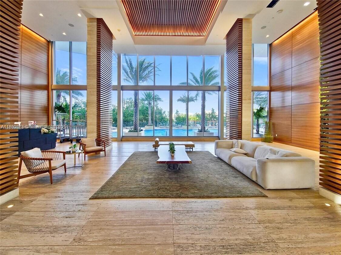 THE HARBOUR SOUTH CONDO - Residential Lease