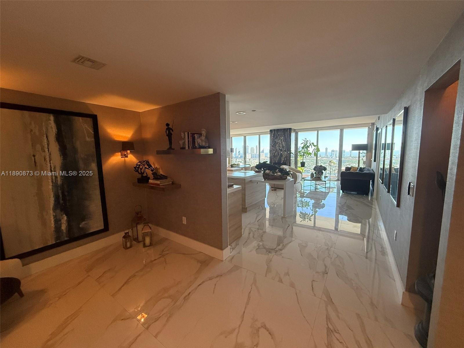 THE HARBOUR SOUTH CONDO - Residential Lease